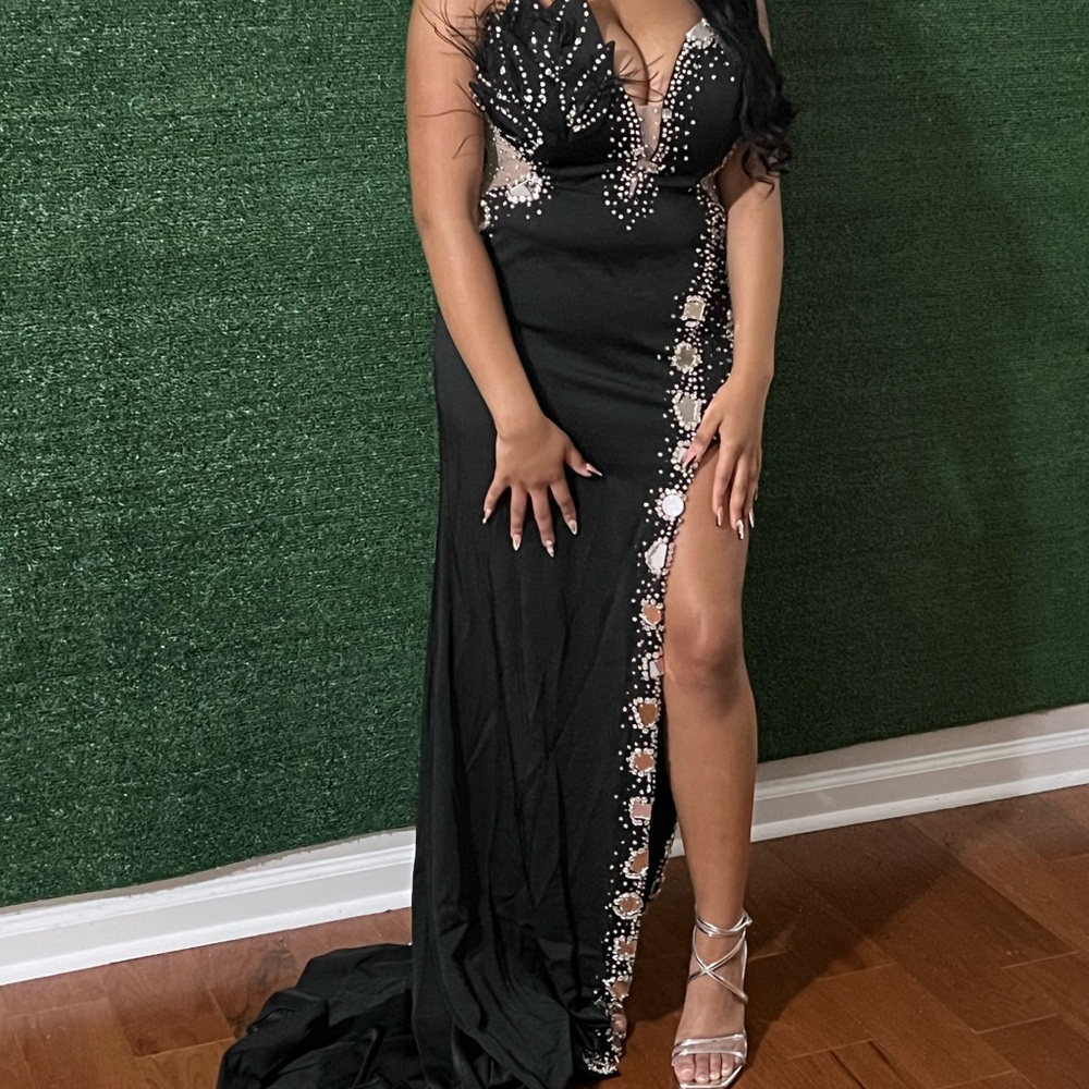 Black prom dress - Picture 4 of 4